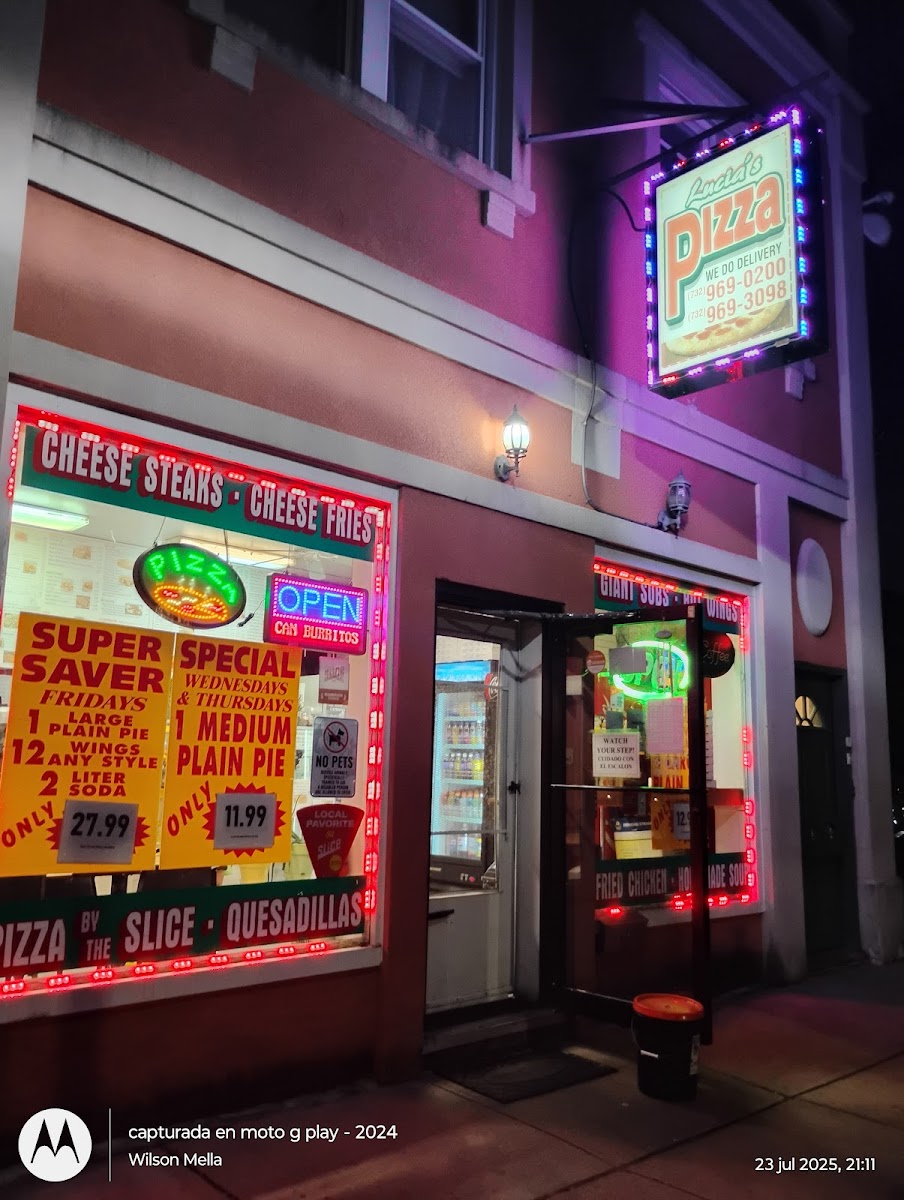 Lucia's Pizzeria